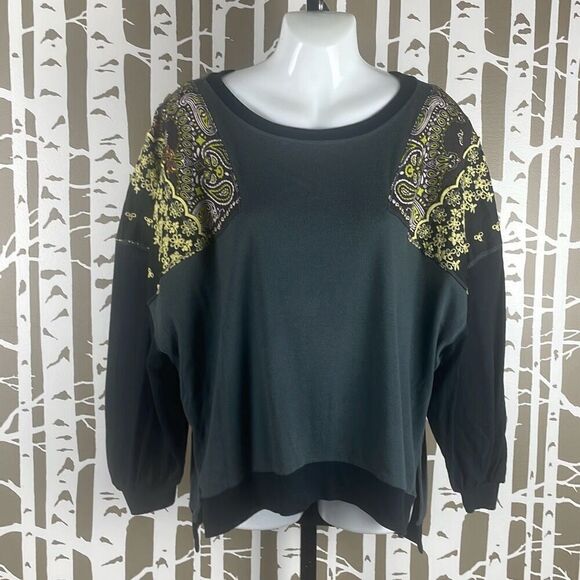 We The Free Feelin' It Studded Patchwork Mixed Media Oversized Hi-Low Top XS - Picture 1 of 8